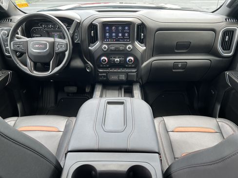 Used 2022 GMC Sierra 1500 AT4 w/ AT4 Preferred Package AWD/4WD image 23