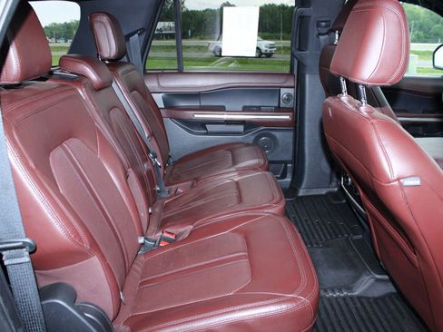 Used 2022 Ford Expedition Max Limited AWD/4WD image 19