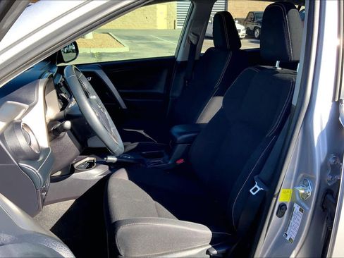 Used 2018 Toyota RAV4 XLE image 7