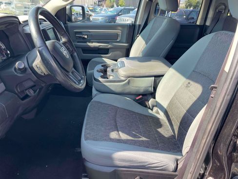 Used 2017 RAM 1500 Big Horn RWD image 14