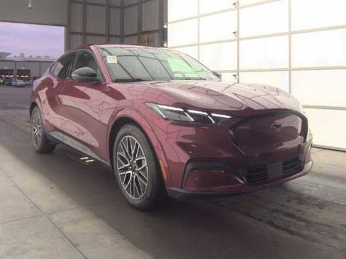 Used 2025 Ford Mustang Mach-E Premium image 2