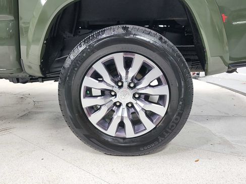 Used 2021 Toyota Tacoma Limited AWD/4WD image 48
