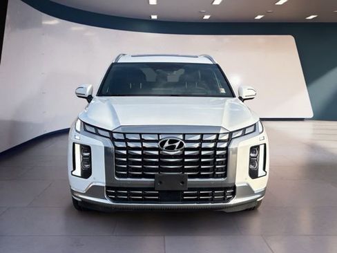 Used 2024 Hyundai Palisade Calligraphy image 8