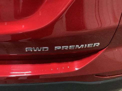 Used 2022 Chevrolet Equinox Premier image 19