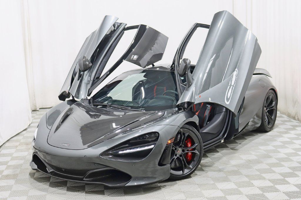 Used 2018 McLaren 720S RWD image 10
