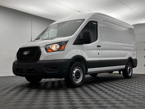 New 2026 Ford Transit 250 148 Medium Roof w/ Load Area Protection Package RWD image 2