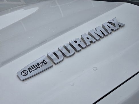 Used 2019 Chevrolet Silverado 2500 High Country w/ Duramax Plus Package image 10