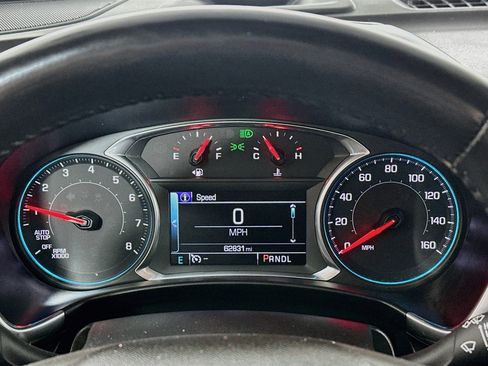 Used 2018 Chevrolet Equinox Premier FWD image 12