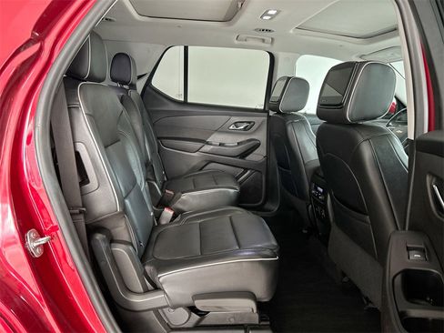 Used 2021 Chevrolet Traverse High Country w/ LPO, Floor Liner Package image 39