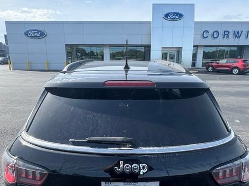 Used 2018 Jeep Compass Limited w/ Navigation Group AWD/4WD image 4