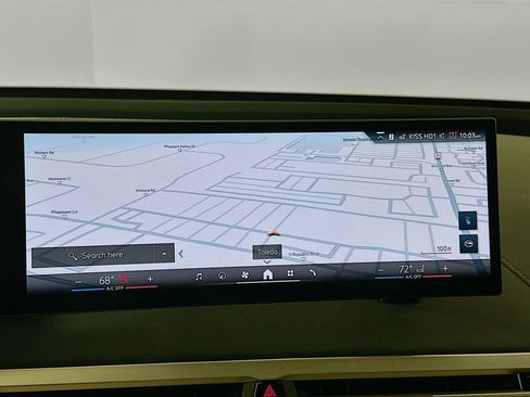 Used 2025 BMW iX xDrive50 image 15