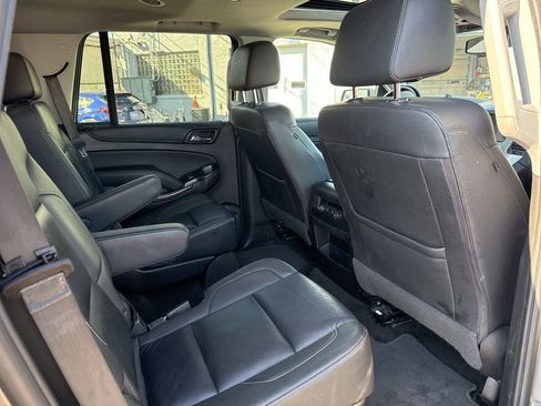 Used 2018 Chevrolet Tahoe LT image 12