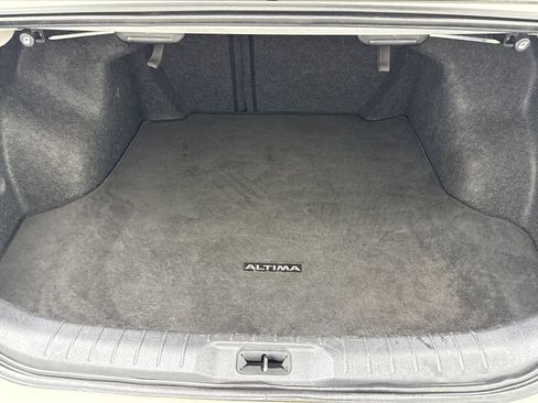 Used 2022 Nissan Altima 2.5 SR FWD image 46