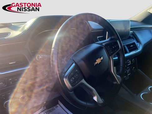 Used 2024 Chevrolet Suburban LT AWD/4WD image 11