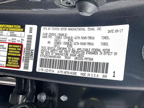 Used 2017 Toyota Tacoma SR5 image 36