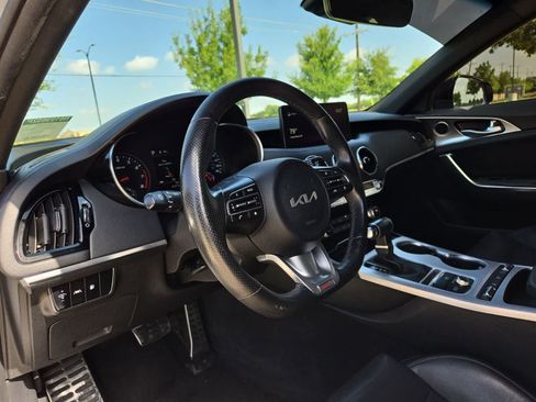 Used 2022 Kia Stinger GT1 AWD/4WD image 2