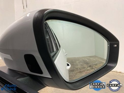 Used 2024 Audi Q4 e-tron Premium Plus w/ Premium Plus image 86