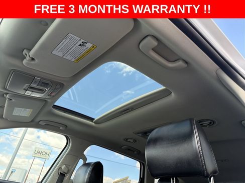 Used 2025 Kia Telluride S FWD image 21