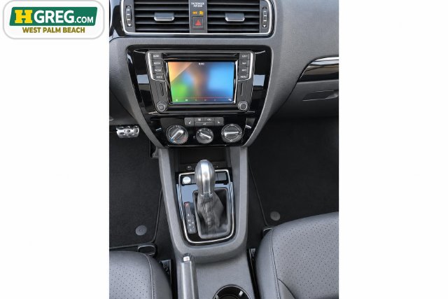 Used 2016 Volkswagen Jetta SEL FWD image 13