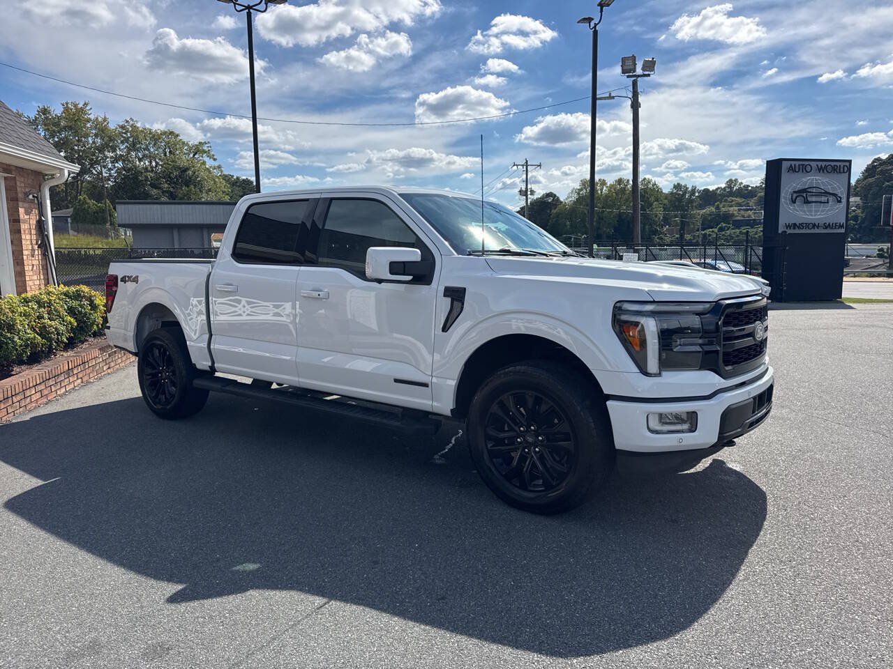 Used 2024 Ford F150 Lariat w/ Equipment Group 502A High AWD/4WD image 8