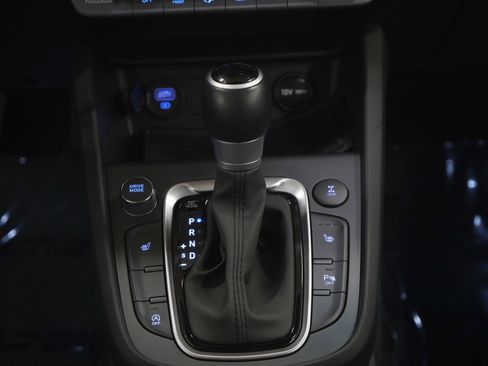 Used 2023 Hyundai Kona Limited image 19