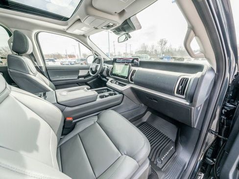 New 2026 Ford Expedition Active AWD/4WD image 25