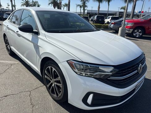 Used 2022 Volkswagen Jetta Sport w/ IQ.Drive Package FWD image 5