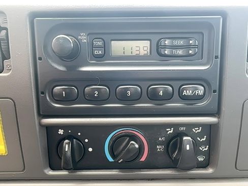 Used 1999 Ford F450 XL image 8