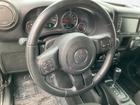Used 2017 Jeep Wrangler Sport image 12