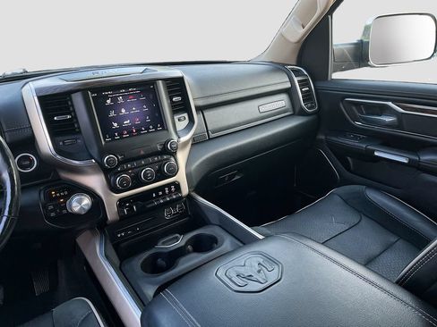 Used 2019 RAM 1500 Laramie AWD/4WD image 23