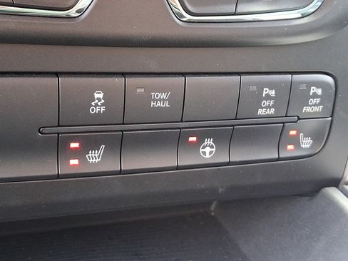 Used 2019 RAM 1500 Big Horn AWD/4WD image 23