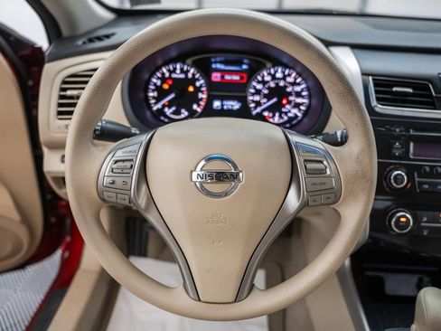 Used 2014 Nissan Altima 2.5 S FWD image 28