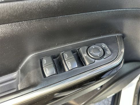 Used 2023 GMC Acadia SLT w/ LPO, Floor Liner Package image 13