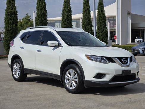 Used 2015 Nissan Rogue SV FWD image 7