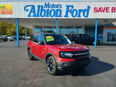 Used 2024 Ford Bronco Sport Outer Banks image 3