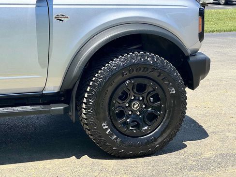 Used 2022 Ford Bronco Wildtrak AWD/4WD image 27
