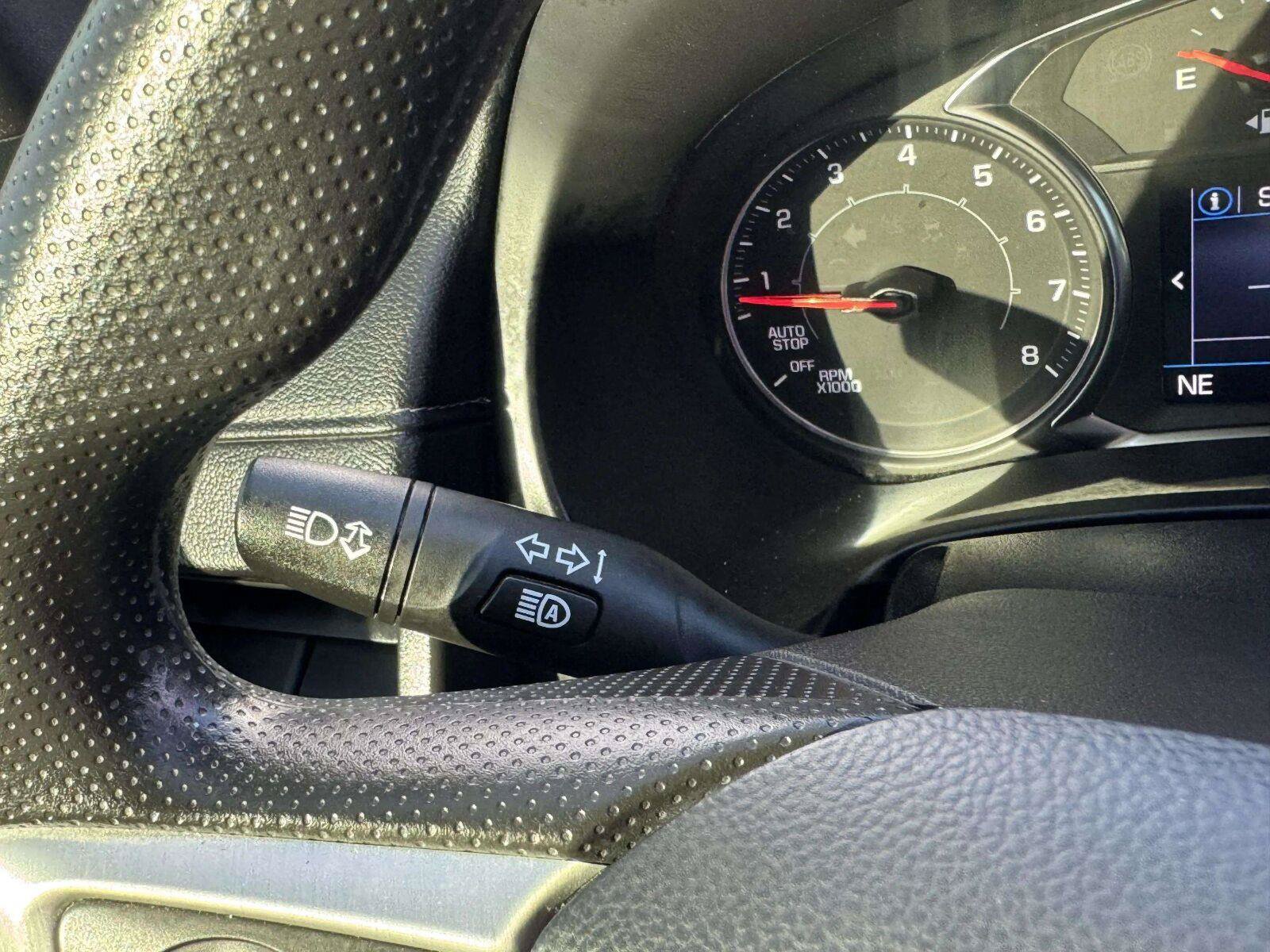 Used 2024 GMC Terrain SLE FWD image 19