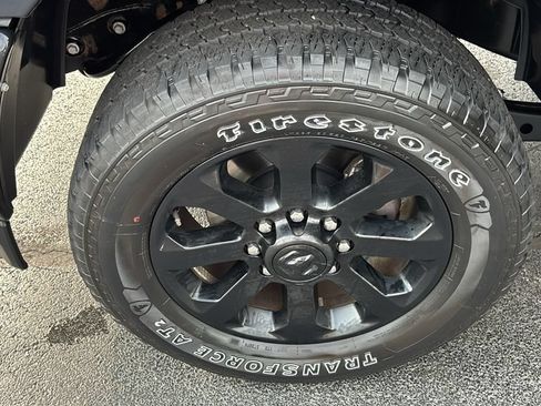 Used 2025 RAM 2500 Big Horn AWD/4WD image 34