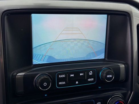 Used 2018 Chevrolet Silverado 1500 LT w/ Texas Edition image 17