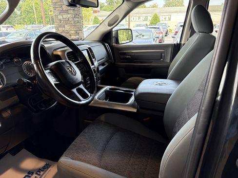 Used 2018 RAM 1500 Big Horn AWD/4WD image 2