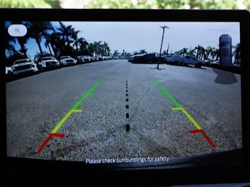 Used 2022 Ford Expedition XLT image 33