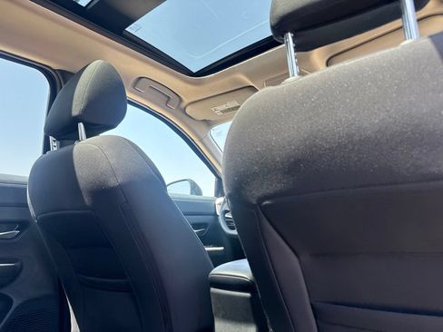 Used 2025 Nissan Kicks SV w/ SV Premium Package FWD image 28