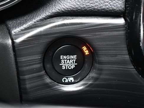 Used 2020 Jeep Grand Cherokee Altitude image 30