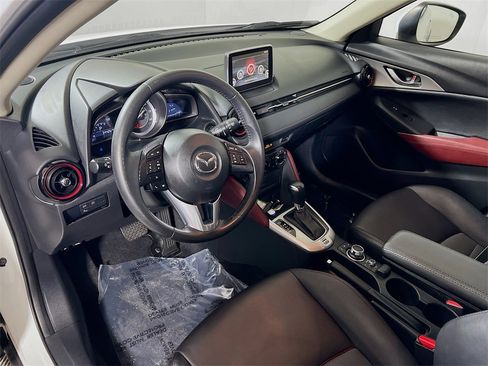 Used 2017 MAZDA CX-3 Touring image 9