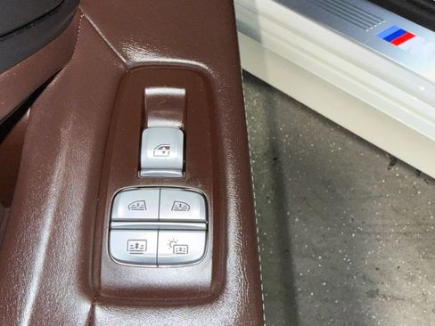 Used 2016 BMW 740i RWD image 22