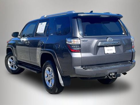 Used 2018 Toyota 4Runner SR5 image 8