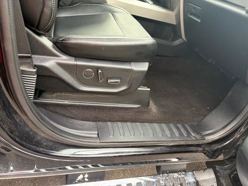 Used 2017 Ford F250 Lariat w/ Chrome Package AWD/4WD image 46