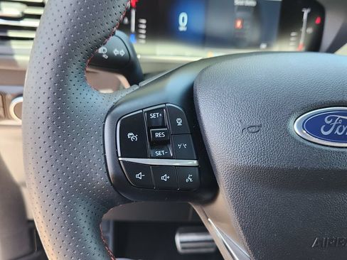 Used 2024 Ford Escape ST-Line Select w/ Tech Pack #1 AWD/4WD image 17