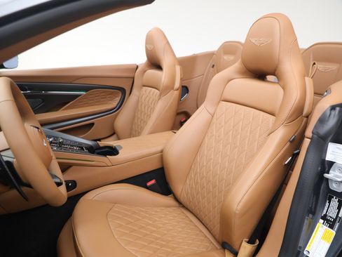 New 2026 Aston Martin DB12 Volante image 30