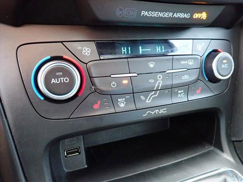 Used 2017 Ford Focus RS image 22